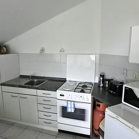 Prime Location Nicely Equipped Apartment