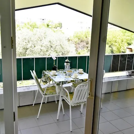 Prime Location Nicely Equipped * Zambratija (Istria)